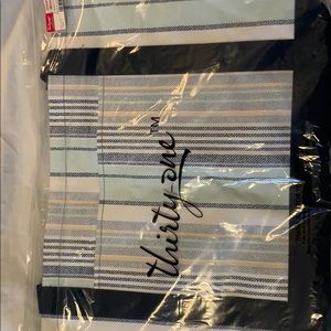 Thirty-one coastal carry-all boardwalk stripe